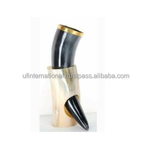 Corne à boire noire au design élégant avec support en cuir et couleur de corne naturelle taille personnalisée prix bon marché - Product Image 3