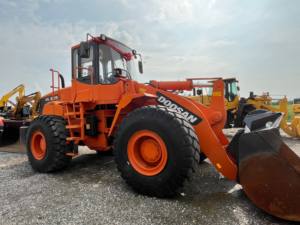 Usado Doosan DL505 Front <span class=keywords><strong>Loader</strong></span> <span class=keywords><strong>5</strong></span> <span class=keywords><strong>Ton</strong></span> Nominal Load <span class=keywords><strong>Wheel</strong></span> <span class=keywords><strong>Loader</strong></span> Boa Condição Preço de Fábrica Núcleo Incluem Motor Motor Bearing Pump - Product Image 4