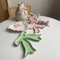 Boîte à bijoux biodégradable en céramique 3D en relief, style princesse mignonne, avec nœud papillon, 2 cm de profondeur, pour dessert, gâteau, ou porte-bougie