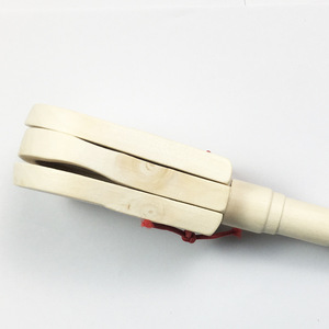 Castagnettes en bois espagnoles avec poignée pour enfants, instrument de percussion OEM en gros, directement de l'usine - Product Image 5