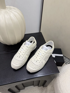 Chaussures de créateur de luxe de qualité supérieure, chaussures décontractées à lacets, chaussures de sport plates à bout rond en cuir véritable pour femmes - Product Image 3