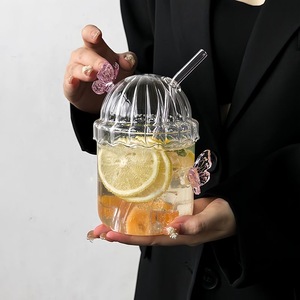Bicchiere in Vetro Borosilicato 3D a Forma di Farfalla da <span class=keywords><strong>500</strong></span> <span class=keywords><strong>ml</strong></span> per Caffè Freddo, Succo, Latte e Bevande Fredde con Coperchio e Cannuccia - Product Image 2