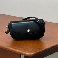 Sac à bandoulière de luxe en cuir véritable pour femme avec sangle réglable, fermeture à fermoir de 4 pouces, sac à main tendance à sangle unique