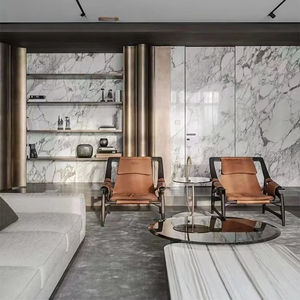 Dalles de marbre blanc Calacatta naturel de haute qualité italien polies pour plans de travail, îlots et meubles-lavabos - Product Image 1