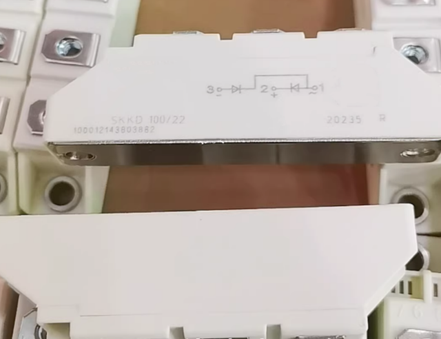 New Ones & in Stock SKKD100/22 Power Supply Module