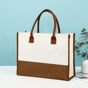Sac fourre-tout en <span class=keywords><strong>jute</strong></span> personnalisé avec poignée en bambou, taille moyenne, <span class=keywords><strong>pour</strong></span> usage quotidien et option cadeau, en <span class=keywords><strong>toile</strong></span> <span class=keywords><strong>de</strong></span> <span class=keywords><strong>jute</strong></span> - Product Image 4