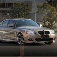 Kit carrosserie complet style MT pour BMW Série 5 E60 (2004-2010) : pare-chocs avant, pare-chocs arrière et jupes latérales