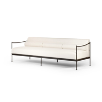 Canapé d'extérieur vintage en chanvre naturel à profil bas avec cadre métallique épuré et coussins de soutien, résistant aux intempéries, style Granger Muebles De Jardin