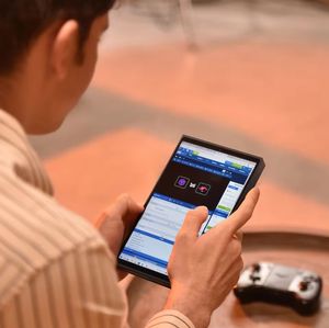 <span class=keywords><strong>Onexplayer</strong></span> X1 <span class=keywords><strong>Mini</strong></span> 8.8 pouces AMD 8840U Tablette PC Ordinateur portable Console de jeu Appareil portable 3 en 1 PC - Product Image 3