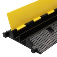 1000*350*70mm Gelb+Schwarz Druckfester PVC-Gummi Gebrauchter Gummi-Kabelschutz Geschwindigkeitsbegrenzer