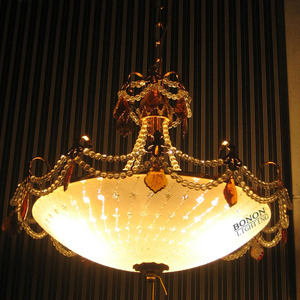 แผงกระจกบังแดดโคมไฟทองแดงทำด้วยมือทองเหลืองโบราณโคมระย้าแขวนแบบคลาสสิกย้อนยุค - Product Image 6