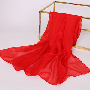 Voile d'été transparent en polyester mercerisé haute performance, certifié GRS BCI, texture lisse, 100 % polyester, idéal pour les hijabs. - Product Image 2