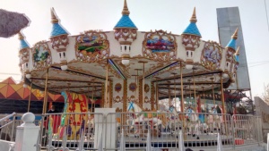 Carrusel de Madera para Exteriores de 36 Asientos en Oferta, Atracciones para Parques de Diversiones Infantiles en Venta - Product Image 4