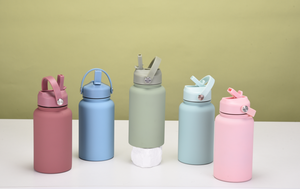 Bình giữ nhiệt thể thao bằng thép không gỉ kiểu Mỹ 650ml, có tay cầm, miệng rộng, ống hút, kèm bàn chải vệ sinh - Product Image 3