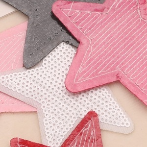 Toppe Termoadesive a Stella a Cinque Punte Colorate da 7,5*7,8 cm per Borse e Capi d'Abbigliamento - Vendita all'Ingrosso - Product Image 4
