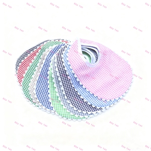 Set di abbigliamento per neonati con ricamo personalizzato panno per rutti bianco Ric Rac rifinito Set di abbigliamento per neonati regalo per neonati con monogramma per 2025 - Product Image 3