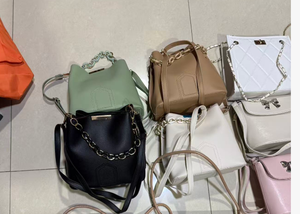 Sacs pour femmes en gros de seconde main, sacs à bandoulière pour femmes tendance, vente chaude, tailles mixtes, sacs pour femmes - Product Image 5
