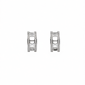 Boucles d'oreilles Huggie en or blanc E2762, diamants ronds brillants, sertissage géométrique, classiques, unisexes, bijoux de mode - Product Image 1