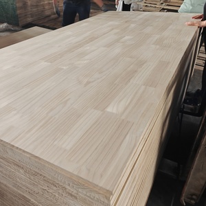 Planches <span class=keywords><strong>de</strong></span> <span class=keywords><strong>bois</strong></span> <span class=keywords><strong>de</strong></span> pin radiata écologiques, sans nœuds, à placage droit. - Product Image 4