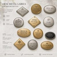 Étiquettes de bouteilles de parfum multi-formes écologiques OEM, plaque gravée personnalisée pour l'emballage de parfums en provenance de Chine