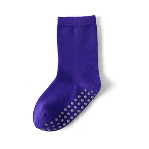 بيع بالجملة مخصص ماص للعرق نعل مطاطي للأطفال حديثي الولادة جوارب مضادة للانزلاق جوارب شتوية لطيفة للأطفال - Product Image 2