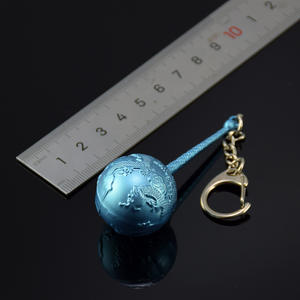 Venta al por mayor 7,5 cm Nezha 2 película Aobing armas llavero colgante mar sal perla palo en aleación 80g juguetes para niños promoción - Product Image 3