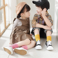 Petite fille enfant en bas âge longues chaussettes d'équipage pour filles Slouch blanc chaussettes enfants bébé à volants Slouch chaussettes