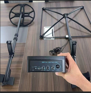 <span class=keywords><strong>Detector</strong></span> de Segurança Profissional TF9000-33D Versão para Autoridades Russas Bobina 50x50mm Profundidade 1.5-2m 200Hz 18H de Tempo de Trabalho 4KG - Product Image 5