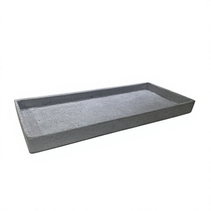 Plateau rectangulaire rustique en résine gris effet béton pour pot de plante, décoration de jardin style ferme minimaliste - Product Image 4