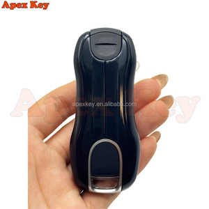 Étuis de clés de remplacement noirs de haute qualité et élégants pour Porsche avec autocollants pour la création de cadres photo artistiques - Product Image 3