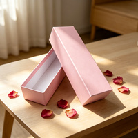 Boîte cadeau rectangulaire personnalisée haut de gamme en carton rigide avec couvercle et base, emballage élégant et recyclable pour parapluie, chaussettes, gobelet en verre