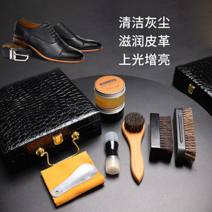 Kit de Cuidado de Zapatos de Cuero de 6 Piezas con Cepillo, Paño de Pulido, Calzador y Acondicionador para Cuero para Hombres - Product Image 1