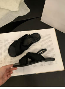 Calzature da donna popolari belle scarpe di tela bianche da donna all'ingrosso nuovo Design Sneaker scarpe Casual alte con suola in gomma - Product Image 2