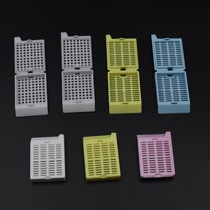 Caja de Inserción Yuwei para 20 Casetes de Biopsia de Plástico con Tapa, Consumibles de Laboratorio - Product Image 2