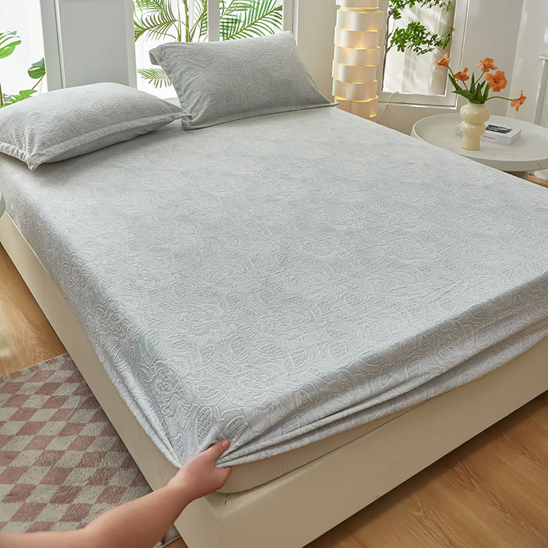 สีเขียวอ่อน