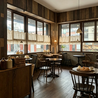 Comptoir de bar de café en bois massif sur mesure, éclairage LED, design intérieur luxueux