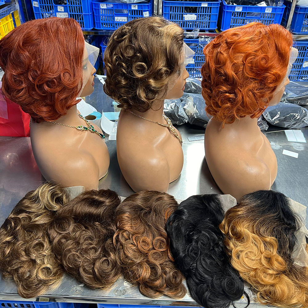 Perruque bouclée gonflable pixie