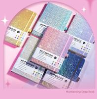 Carnet A5 à paillettes avec logo personnalisé, couverture souple en PU, 96 feuilles, avec bande élastique et porte-stylo