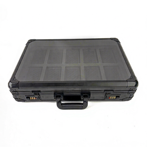 Vente en gros d'usine, étui de haute qualité personnalisé en plastique imperméable à 8 emplacements pour cartes de sport avec serrure à code - Product Image 1