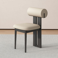Chaise de salle à manger vintage française du milieu du siècle, en bois massif, design nordique, chaise Hippo sans accoudoirs, revêtement en cuir