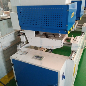 Machine à souder en aluminium à quatre têtes E-WORLD, haute précision, contrôle PLC, 380V, pour la fabrication de fenêtres et de portes - Product Image 5