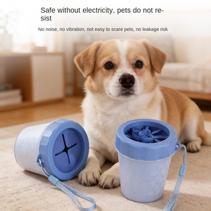 Taza <span class=keywords><strong>para</strong></span> Lavar Patas de Mascotas, Limpiador de Patas de Perro, Cepillo de Silicona Portátil, Limpieza de 360 Grados, Fácil de Limpiar, Venta al Por Mayor, OEM - Product Image 4