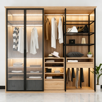 Armoire moderne industrielle Balom Anhui avec porte en verre, placard en bois, chambre à coucher, dressing avec éclairage LED