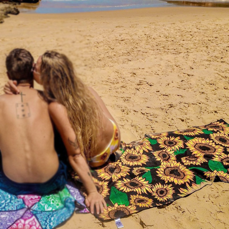 Custom logo printed microfiber beach towel beach towel with mesh bag
