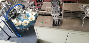 Mesin Pembuat Cangkir Kertas Dinding Ganda Otomatis Penuh, Mudah Dioperasikan, Laris Manis, dengan Gearbox Motor - Product Image 2