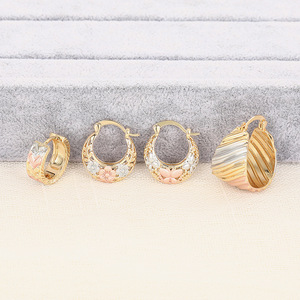 Pendientes de Oreja en Forma de U con Flores Multicolores para Mujer, Accesorios para el Día a Día - Product Image 6