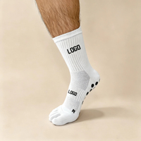 Chaussettes antidérapantes respirantes à cinq doigts avec logo personnalisé pour hommes, vente en gros