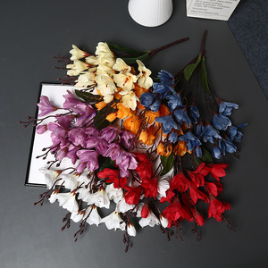 <span class=keywords><strong>Flores</strong></span> <span class=keywords><strong>de</strong></span> magnolia artificiales grandes hechas <span class=keywords><strong>de</strong></span> tela <span class=keywords><strong>de</strong></span> seda, decoración para el hogar, accesorios para fotografía, flor artificial - Product Image 4