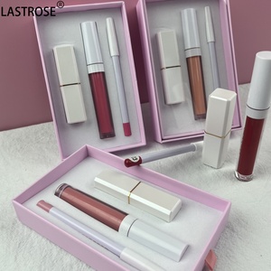 Kit Rossetto 3 in 1 Private Label con Rossetto Solido Opaco, Rossetto Liquido e Matita Labbra in Confezione Magnetica Rosa - Product Image 4