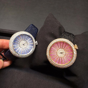 Montres colorées résistantes à l'eau avec cadran de 40 mm, mécanisme de conception ingénieux visible, bracelet en cuir, <span class=keywords><strong>lunette</strong></span> sertie de diamants, mécanique bon marché - Product Image 4